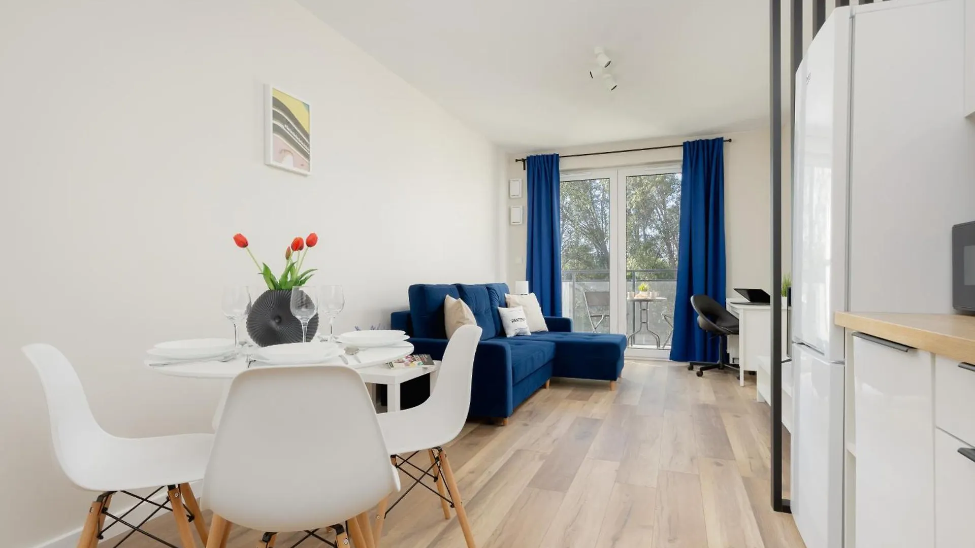 Modern Studio Zupnicza With Parking By Renters Apartment Warsaw