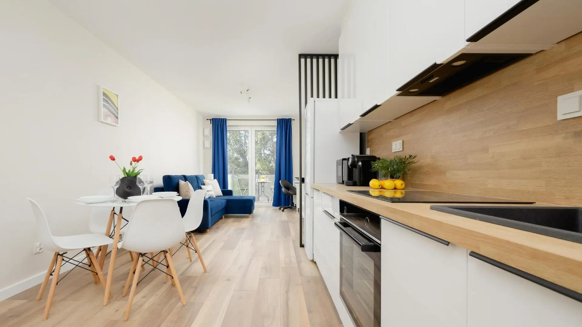 Modern Studio Zupnicza With Parking By Renters Apartment Warsaw 0*,  Poland